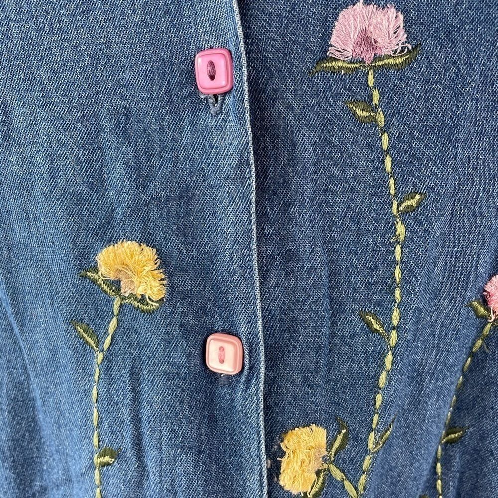 NWT Life Style Sleeveless Denim Button Down Shirt - Picture 3 of 7